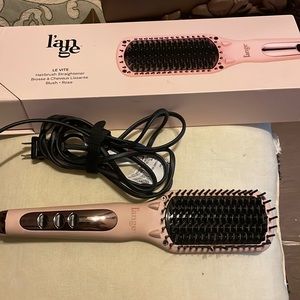 Lange le Vite. Hairbrush straightener
